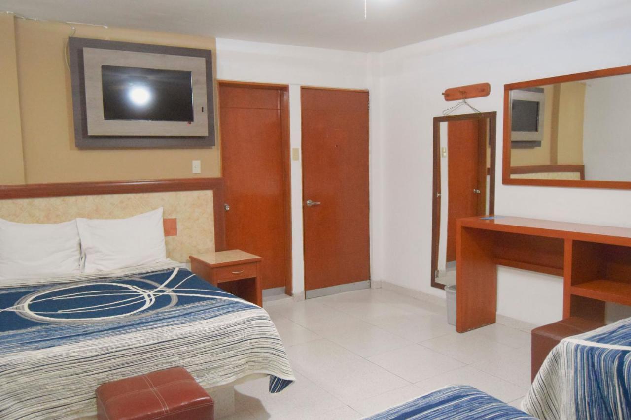 Hotel Niza Zona Piel León Exteriér fotografie