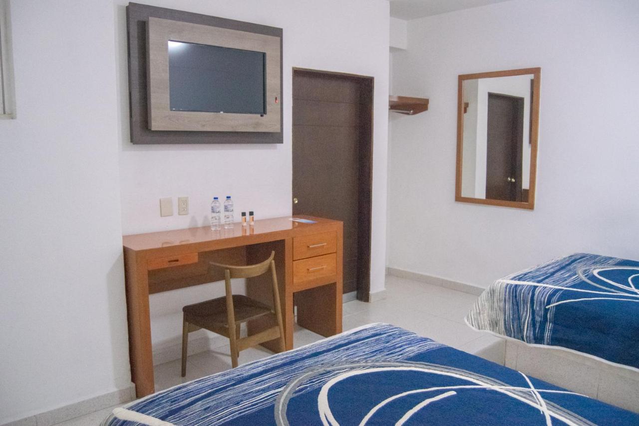 Hotel Niza Zona Piel León Exteriér fotografie